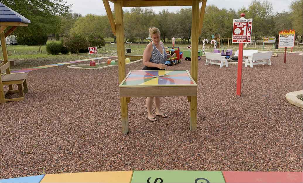 Play CandyLand at The Sweet Escape - Orlando area vacation resort